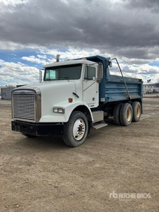 2002 Freightliner FLD112 6x4 T/A Dump Truck