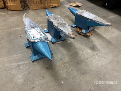 Quantity of (3) 2026 AGT STEEL44LB 44 lb Cast Steel Anvil (Unused)
