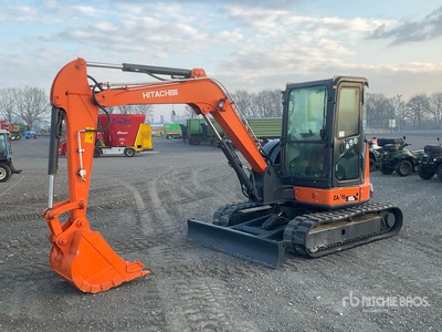 2019 Hitachi ZX55USR حفارة بجنزير