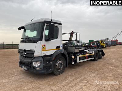 2017 Mercedes-Benz Antos 2543 6x2 Camion Ampliroll شاحنة لرفع ووضع الحاويات (Inoperable)