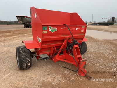2002 Agrotec SP140A Materiel De Location Rental Equipment S/A ورش و مخازن متنوعة