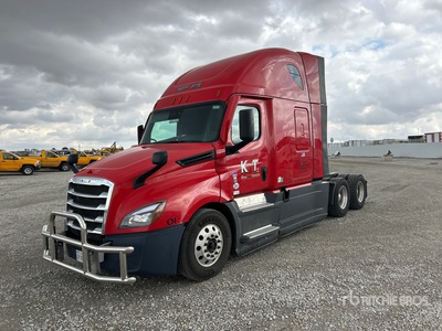2021 Freightliner Cascadia 126 6x4 T/A Sleeper Truck Tractor
