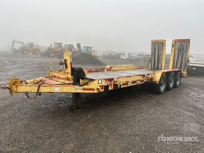 1987 J & J LD3 23 ft Tri/A Przyczepa do sprzętu