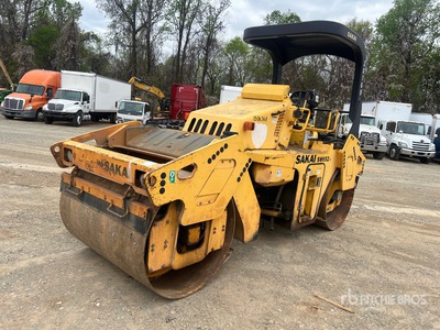 2011 Sakai SW652-II Compacteur double bille