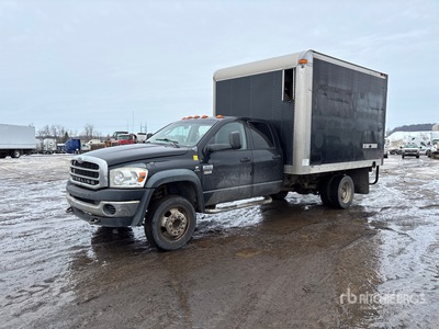 2008 Sterling 5500 Bullet 4x2 Camion fourgon