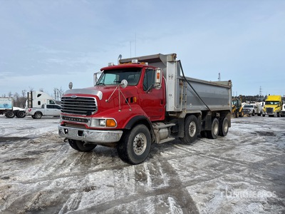 2007 Sterling LT9500 8x4 を見 Dump Truck