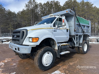 2010 Ford F-750 4x4 S/A Dump Truck
