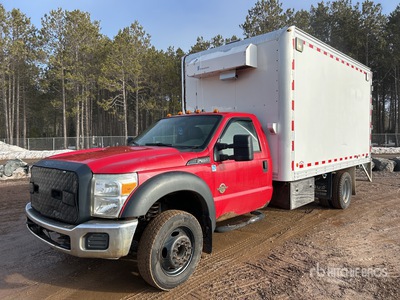 2012 Ford F-550 XL 4x2 Camion utilitaire