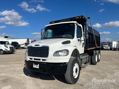 2016 Freightliner M2 106 6x4 شاحنة قلابة /محورين