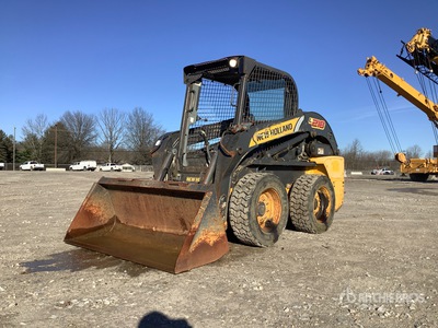 2011 New Holland L218 Ładowarka o sterowaniu burtowym
