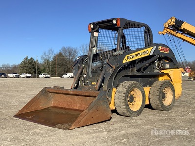 2015 New Holland L218 Ładowarka o sterowaniu burtowym