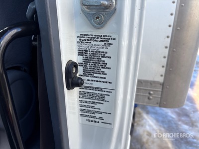 2017 Isuzu NRR バントラック