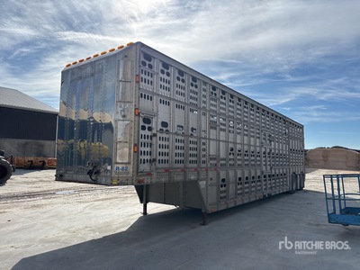 2001 Barrett 48 ft T/A Remolque para ganado