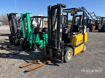 2005 Yale GLP050RG 1800 lb Pneumatic Tire Forklift