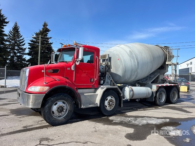2006 Peterbilt 335 8x4 Twin-Steer Mixer vrachtwagen