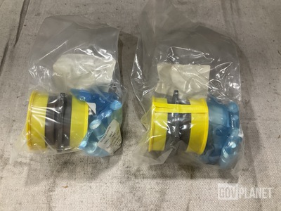 (209) Amphenol 10-564871-5I Electrical Receptacle Connectors