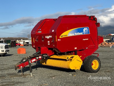 2013 New Holland BR7060 Round Baler