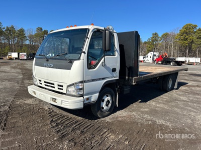 2007 Isuzu NPR 4x2 Platte vrachtwagen