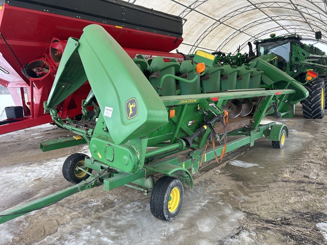 2003 John Deere 893 8 Row Corn Combine Header 2003 John Deere 893 8 Row Corn Combine Header