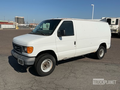 2006 Ford E-350 4x2 Van Truck