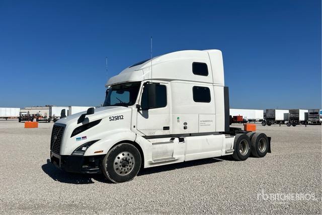 2022 Volvo VNL860 6x4 T/A Sleeper Truck Tractor