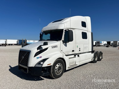 2022 Volvo VNL860 6x4 Cabeza Tractora Cabina Dormitorio