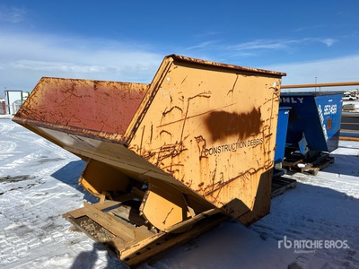 Quantity of (3) Tip Bins Zbiornik samowyładowczy