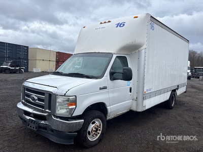 2016 Ford E-450 4x2 Van Truck