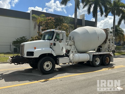 2005 International Paystar 5600i 6x4 Mixer Truck
