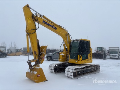 2022 Komatsu PC138USLC-11 油圧ショベル