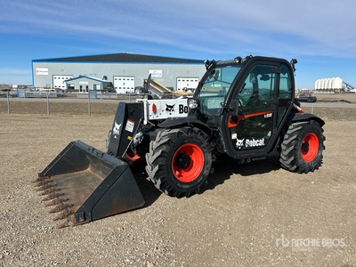 2021 Bobcat V519 Telehandler