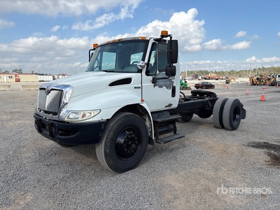2009 International 4300 4x2 Cab and Chassis