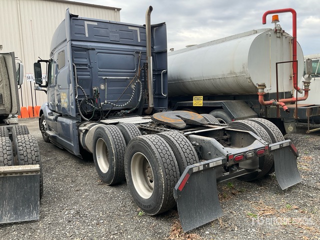 2019 Volvo VNL 6x4 T/A Sleeper Truck Tractor