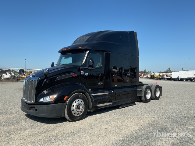 2022 Peterbilt 579 6x4 T/A Sleeper Truck Tractor