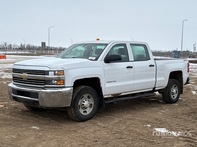 2017 Chevrolet Silverado 2500 HD 4x4 Crew Cab Pickup
