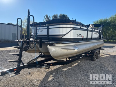 2019 Starcraft SLS-3 TRI Pontoon Boat w/2019 Boatmate 22'-24' Tritoon Trailer Trailer