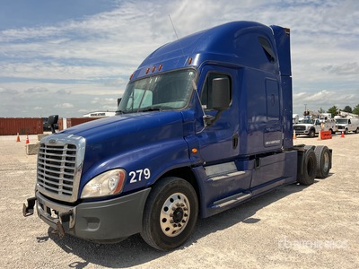 2017 Freightliner Cascadia 125 6x4 T/A Sleeper Truck Tractor