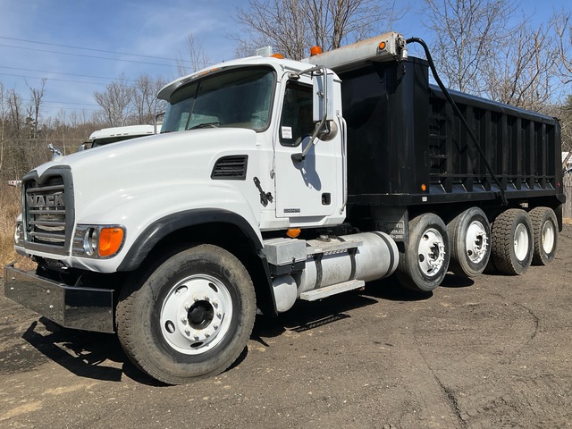 2005 Mack GV713 10x4 Quad/A Dump Truck