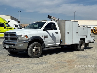 2016 Ram 5500 4x2 サービスカー