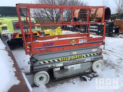 2002 Skyjack SJ3220 Electric Scissor Lift