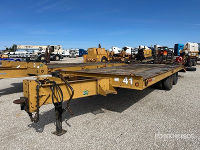 1988 Dynaweld 24 ft T/A Remolque Portamaquinaria