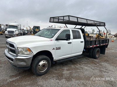 2016 Ram 3500 4x2 Crew Cab Camión Caja Abierta