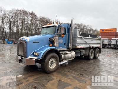 2013 Kenworth T800 6x4 T/A Dump Truck