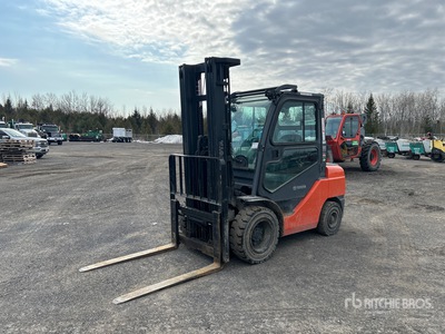 2018 Toyota 8FGU32 5600 lb Cushion Tire Heftruck