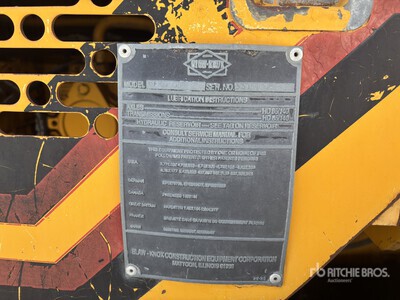 1997 Blaw-Knox PF-5510 Asphalt Paver