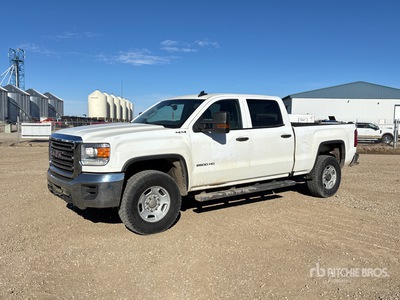 2018 GMC Sierra 2500HD 4x4 Crew Cab Pick-up
