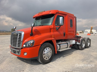 2017 Freightliner Cascadia 6x4 Tractocamion con Dormitorio / T/A Sleeper Truck Tractor