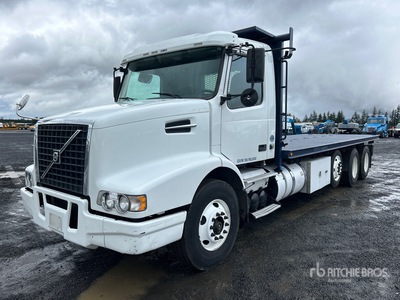 2016 Volvo VHD 8x4 Flatbed Truck