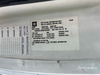 2005 GMC 5500 4x2 Flatbed Truck