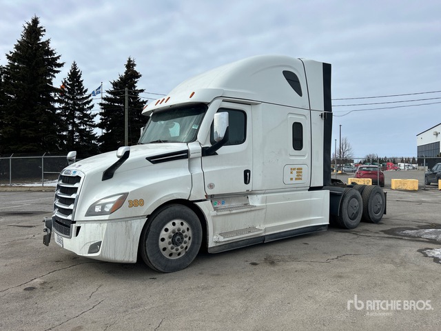 3AKJHHDR1RSUU3142 Freightliner Cascadia 126 Photo 1